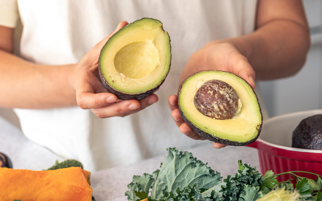 ¿Cómo ayuda el aguacate al sistema cardiovascular?